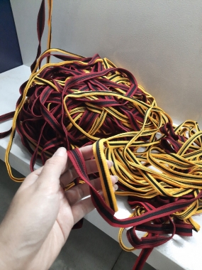 Gia công dây dệt ngành may mặc 